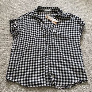 NWT Mustard Seed gingham button-up blouse